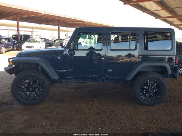 2017 Jeep Wrangler Unlimited Sport 4x4 მანქანა იყიდება აუქციონზე, vin: 1C4BJWDG4HL691043, აუქციონის ნომერი: 44722006