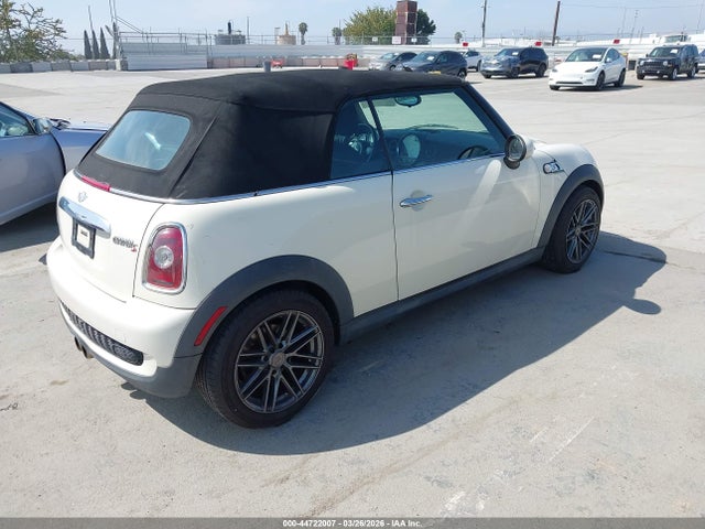 2010 MINI COOPER S WMWMS3C59ATZ85013 Photo 3