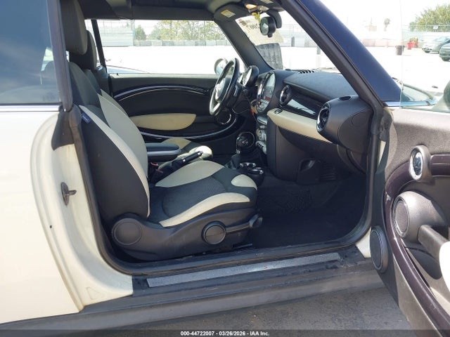 2010 MINI COOPER S WMWMS3C59ATZ85013 Photo 4