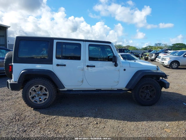 1C4BJWDG9GL133168 Jeep Wrangler Unlimited Sport
