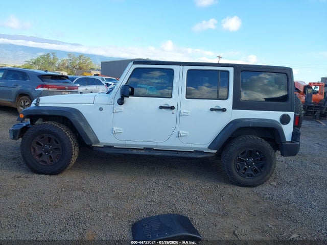 1C4BJWDG9GL133168 Jeep Wrangler Unlimited Sport