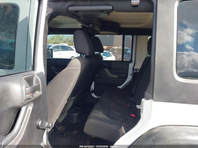 1C4BJWDG9GL133168 Jeep Wrangler Unlimited Sport