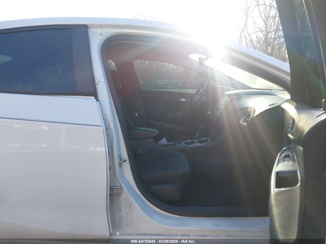 2018 CHEVROLET CRUZE 1G1BC5SM2J7206855 Photo 4