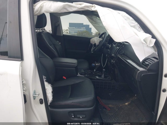 2020 TOYOTA 4RUNNER JTEBU5JRXL5837316 Photo 4