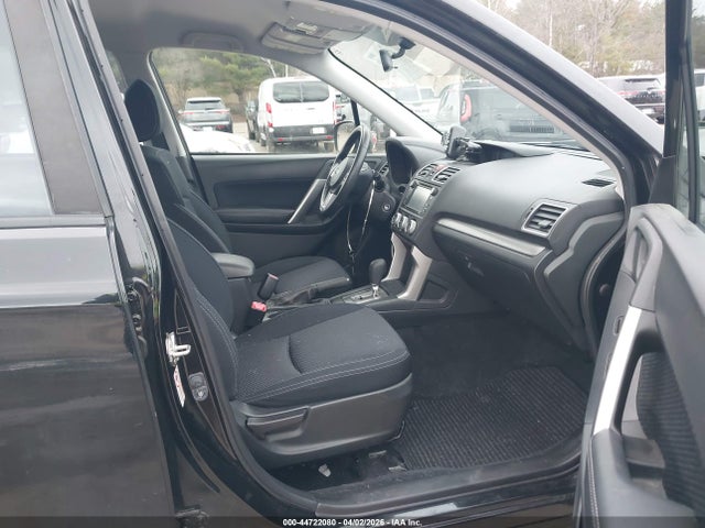 Продаж на аукціоні авто 2017 Subaru Forester 2.5i, vin: JF2SJABC2HH472279, номер лоту: 44722080
