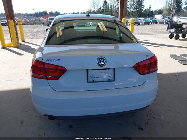 Aukcja sprzedaży 2013 Volkswagen Passat 2.5l Se, vin: 1VWBP7A31DC044323, numer aukcji: 44722136