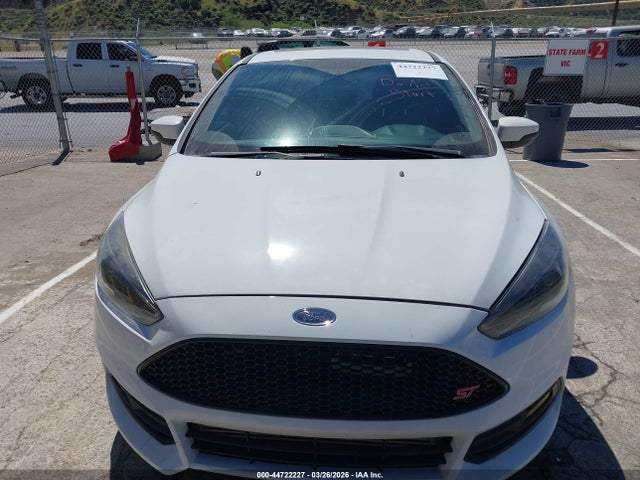 Ford FOCUS ST 2018 1FADP3L93JL211420 Image 12