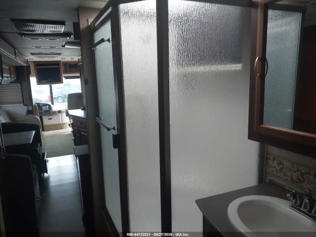 Aukcja sprzedaży 2003 Freightliner Chassis X Line Motor Home, vin: 4UZAAHAK93CM01948, numer aukcji: 44722231