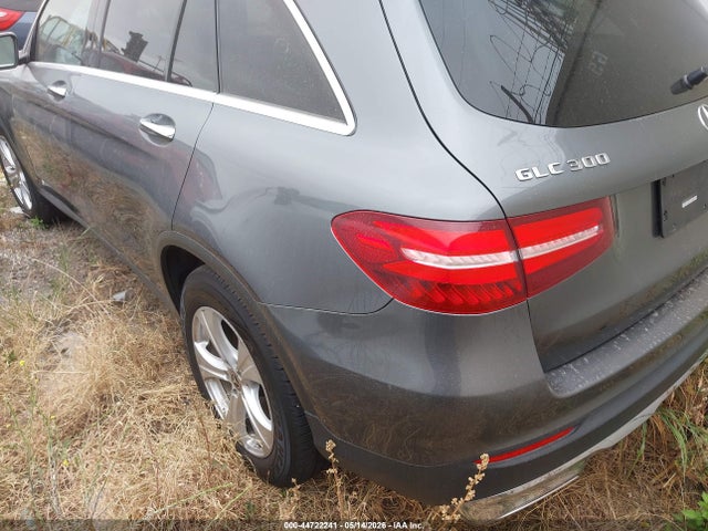 WDC0G4KB7JV071793 Mercedes-Benz Glc 300 4matic