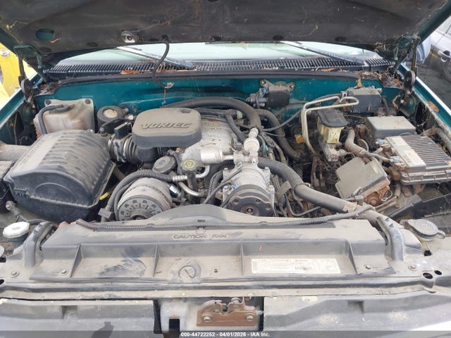 Продаж на аукціоні авто 1998 Chevrolet K2500 Fleetside, vin: 1GCGK29J1WE137539, номер лоту: 44722252