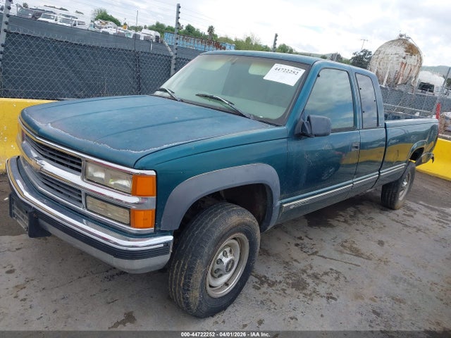 Продаж на аукціоні авто 1998 Chevrolet K2500 Fleetside, vin: 1GCGK29J1WE137539, номер лоту: 44722252