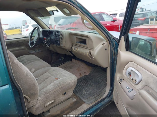 Продаж на аукціоні авто 1998 Chevrolet K2500 Fleetside, vin: 1GCGK29J1WE137539, номер лоту: 44722252
