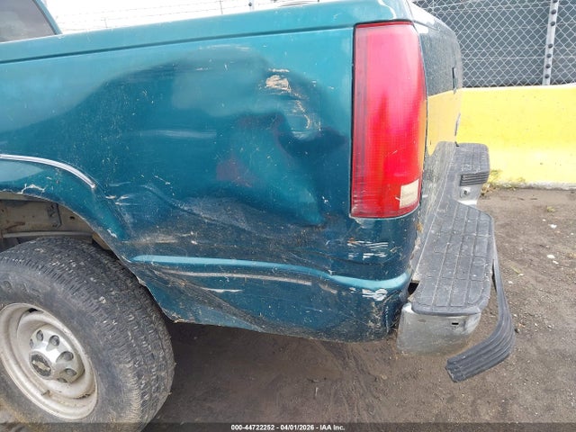 Продаж на аукціоні авто 1998 Chevrolet K2500 Fleetside, vin: 1GCGK29J1WE137539, номер лоту: 44722252