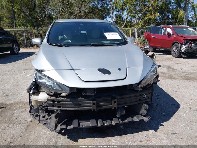 1N4AZ1CP7JC315120 Nissan LEAF SV