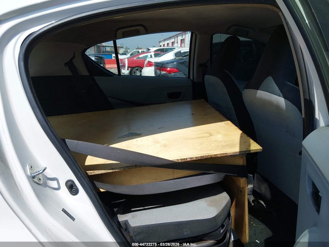 JTDKDTB35E1562855 Toyota Prius C One