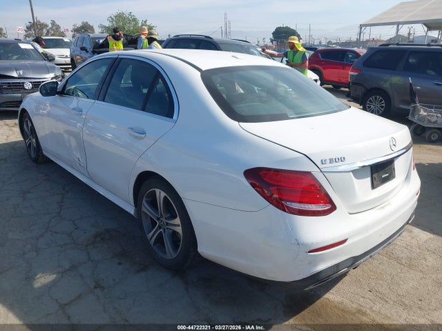 WDDZF4JB0KA529528 Mercedes-Benz E 300