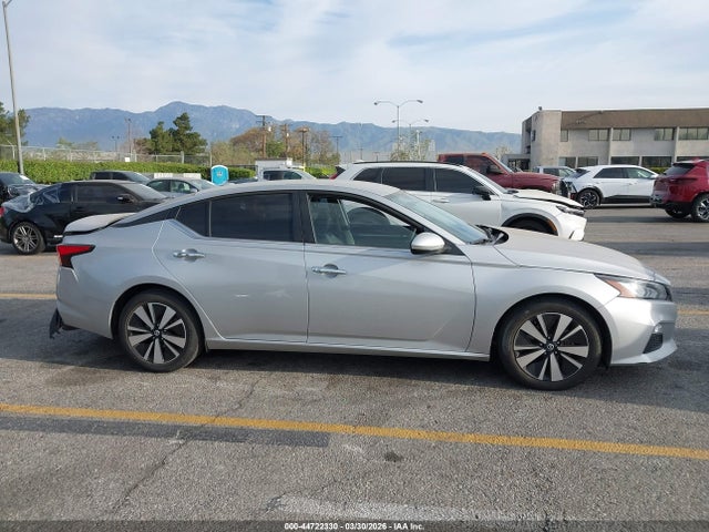 2022 Nissan Altima Sv Fwd მანქანა იყიდება აუქციონზე, vin: 1N4BL4DV3NN339431, აუქციონის ნომერი: 44722330