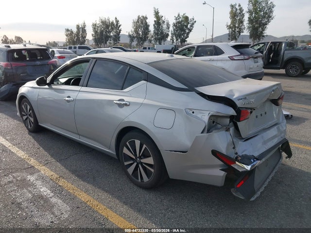 2022 Nissan Altima Sv Fwd მანქანა იყიდება აუქციონზე, vin: 1N4BL4DV3NN339431, აუქციონის ნომერი: 44722330