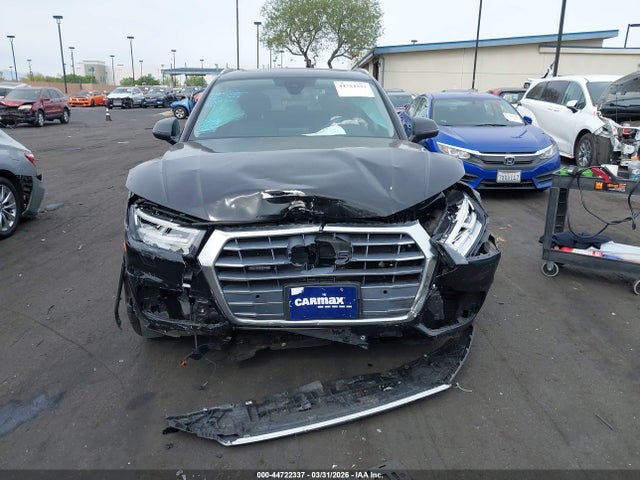 WA1BNAFY7J2207384 Audi Q5 2.0t Premium/2.0t Tech Premium