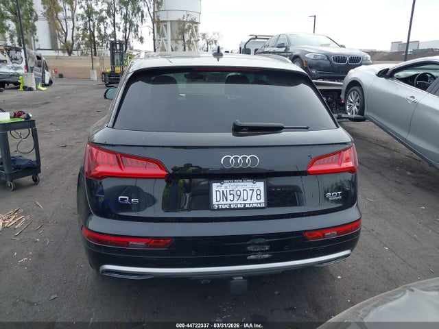 WA1BNAFY7J2207384 Audi Q5 2.0t Premium/2.0t Tech Premium