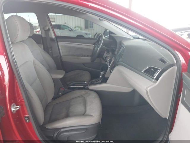 KMHD84LFXJU474870 Hyundai ELANTRA SEL