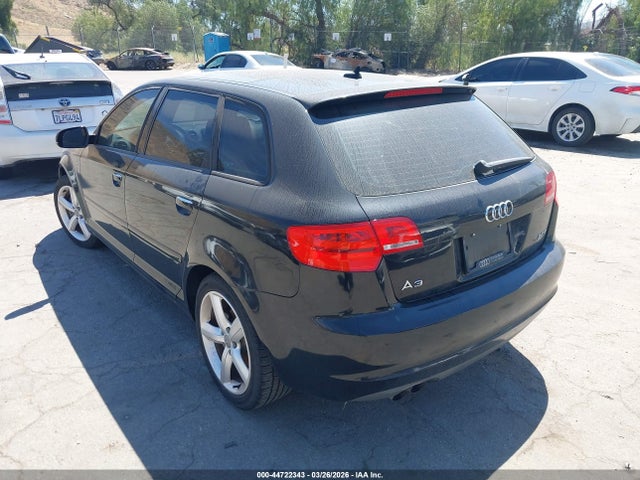2013 AUDI A3 WAUKEAFM8DA030290 Photo 2