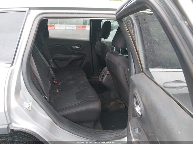 1C4PJLCX7KD353854 Jeep Cherokee Latitude Fwd