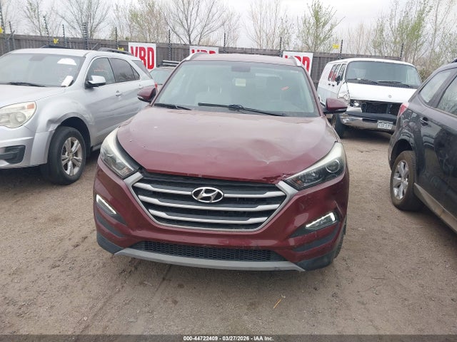 KM8J33A22HU408187 Hyundai Tucson Sport