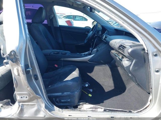 44722442 :رقم المزاد ، JTHDA1D21L5107368 vin ، 2020 Lexus Is 300 مزاد بيع