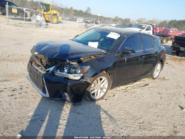 Lexus CT 200H 2016 JTHKD5BH0G2259985 Image 2