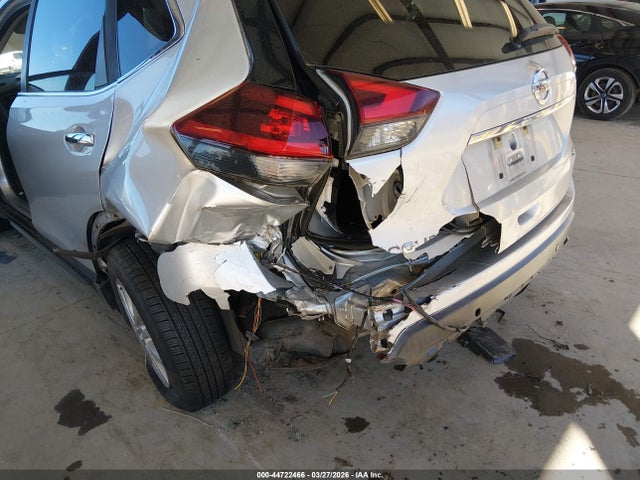 2019 NISSAN ROGUE KNMAT2MT4KP507649 Photo 5