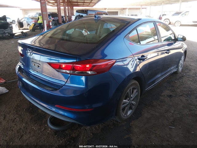 5NPD84LF7JH394828 Hyundai ELANTRA SEL