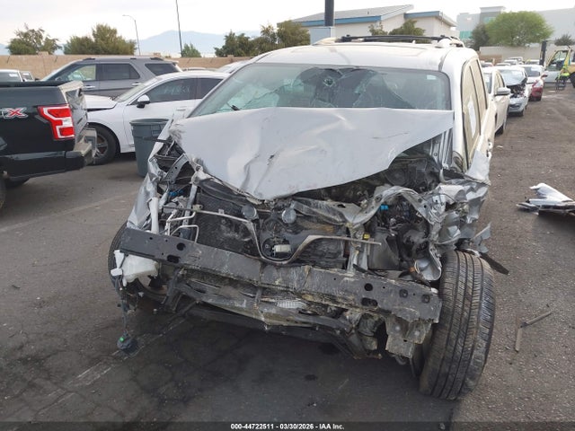Toyota Sienna Se 8 Passenger 2018 5TDXZ3DC3JS920522 Image 10