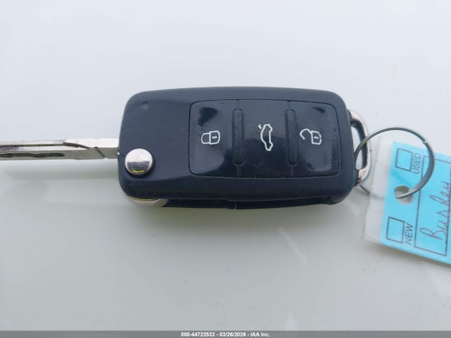 2014 Volkswagen Passat 2.5l S მანქანა იყიდება აუქციონზე, vin: 1VWAP7A35EC049814, აუქციონის ნომერი: 44722532