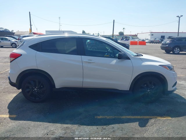 3CZRU5H19NM744748 Honda Hr-v 2wd Sport
