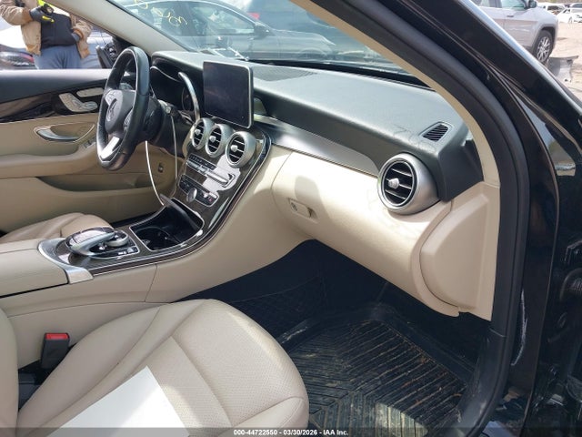 Aukcja sprzedaży 2016 Mercedes-benz C 300 4matic, vin: 55SWF4KB8GU172883, numer aukcji: 44722550