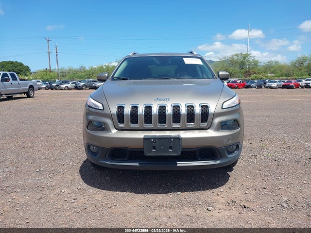 1C4PJLCB9JD583754 Jeep Cherokee Latitude Fwd