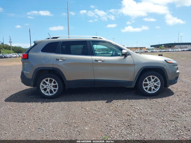 1C4PJLCB9JD583754 Jeep Cherokee Latitude Fwd
