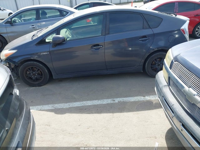 Toyota Prius Two 2014 JTDKN3DU2E1749201 Image 14