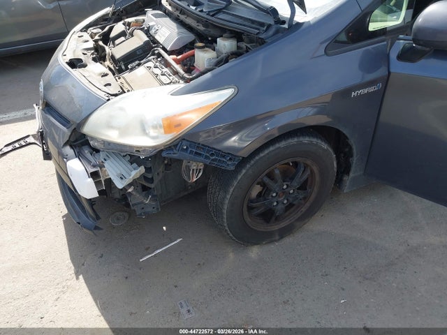 Toyota Prius Two 2014 JTDKN3DU2E1749201 Image 19