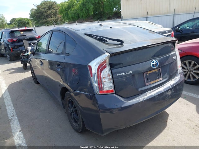 Toyota Prius Two 2014 JTDKN3DU2E1749201 Image 3