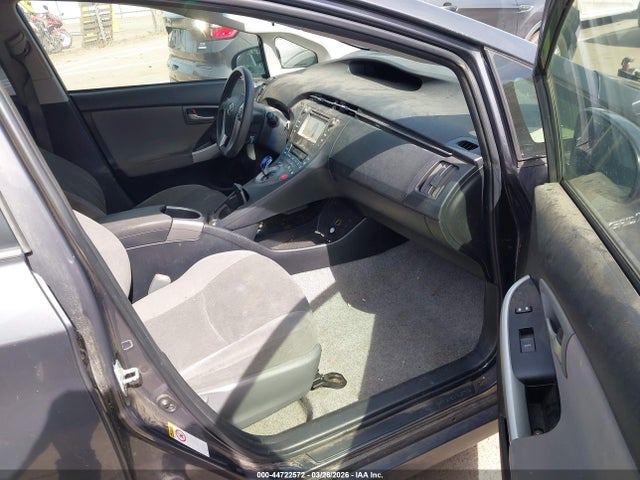 Toyota Prius Two 2014 JTDKN3DU2E1749201 Image 5