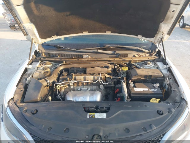 2015 CHRYSLER 200 1C3CCCAB9FN592648 Photo 9