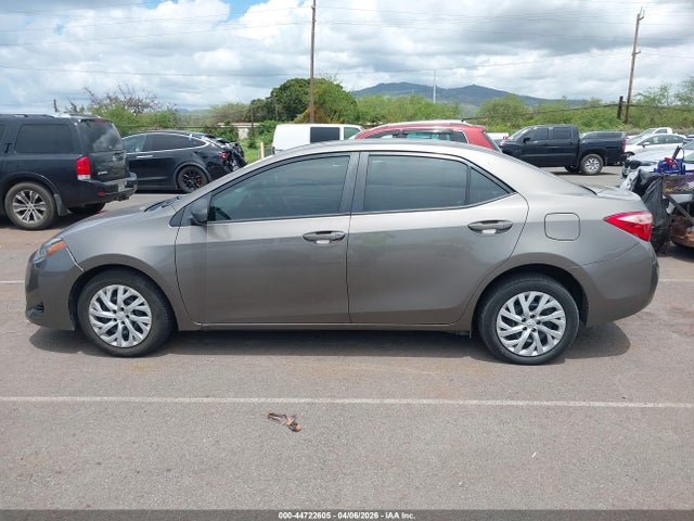 2018 Toyota Corolla Le მანქანა იყიდება აუქციონზე, vin: 5YFBURHE0JP783863, აუქციონის ნომერი: 44722605