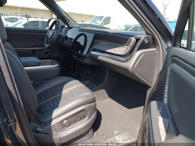 Rivian R1s Adventure 2023 7PDSGABA0PN027267 Image 5