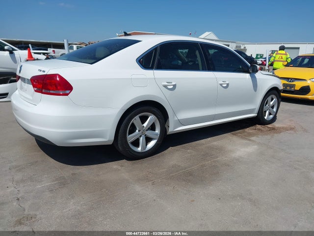 Aukcja sprzedaży 2014 Volkswagen Passat 1.8t Se, vin: 1VWBT7A36EC031340, numer aukcji: 44722661