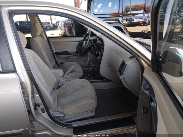 2003 HYUNDAI ELANTRA KMHDN45D73U584055 Photo 4
