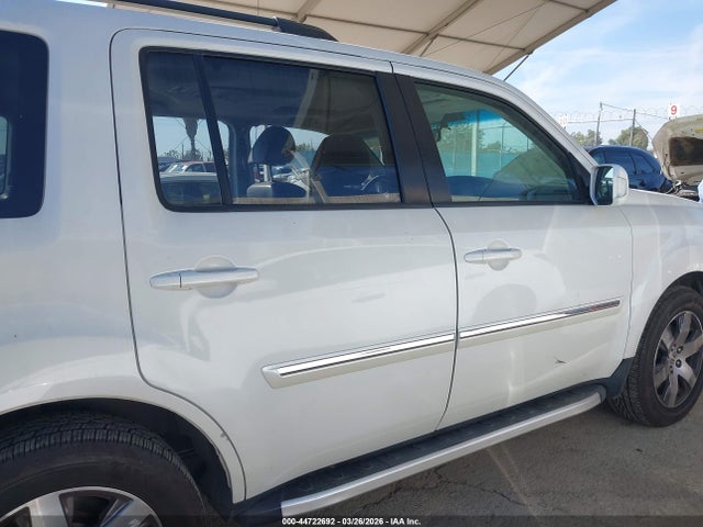 Honda Pilot Touring 2015 5FNYF4H95FB037602 Image 14