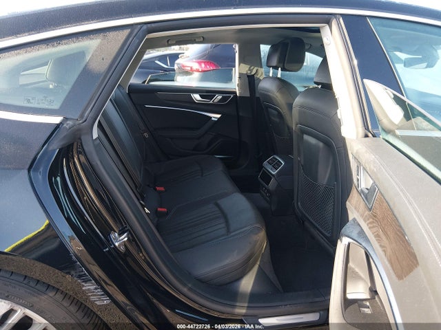 2019 AUDI A7 WAUU2AF27KN055607 Photo 7