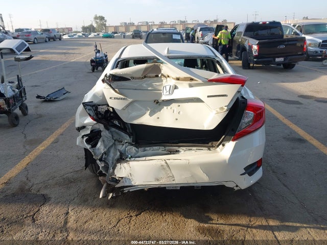 Honda Civic Touring 2018 JHMFC1F91JX035134 Image 16